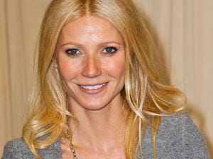 8 Celebrities Who Battled Postpartum Depression l Coping with